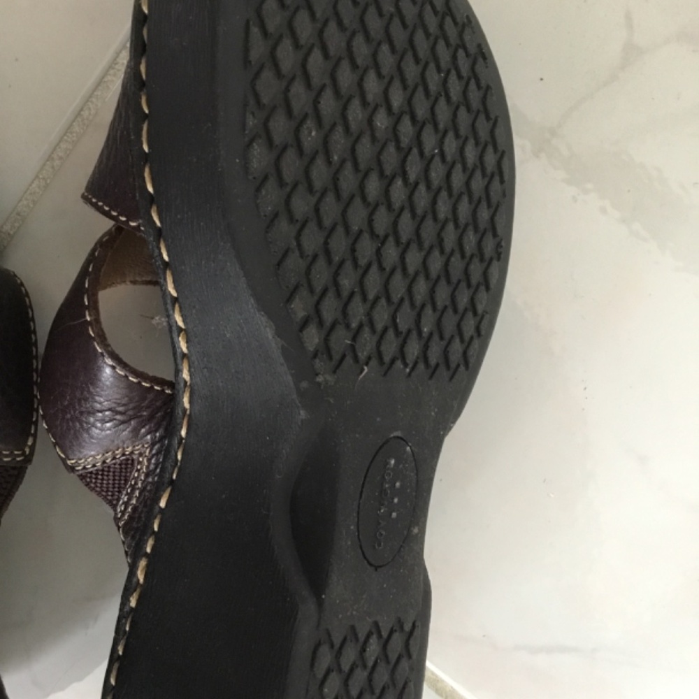 Covington Leather Sandals - Picture 4 of 5